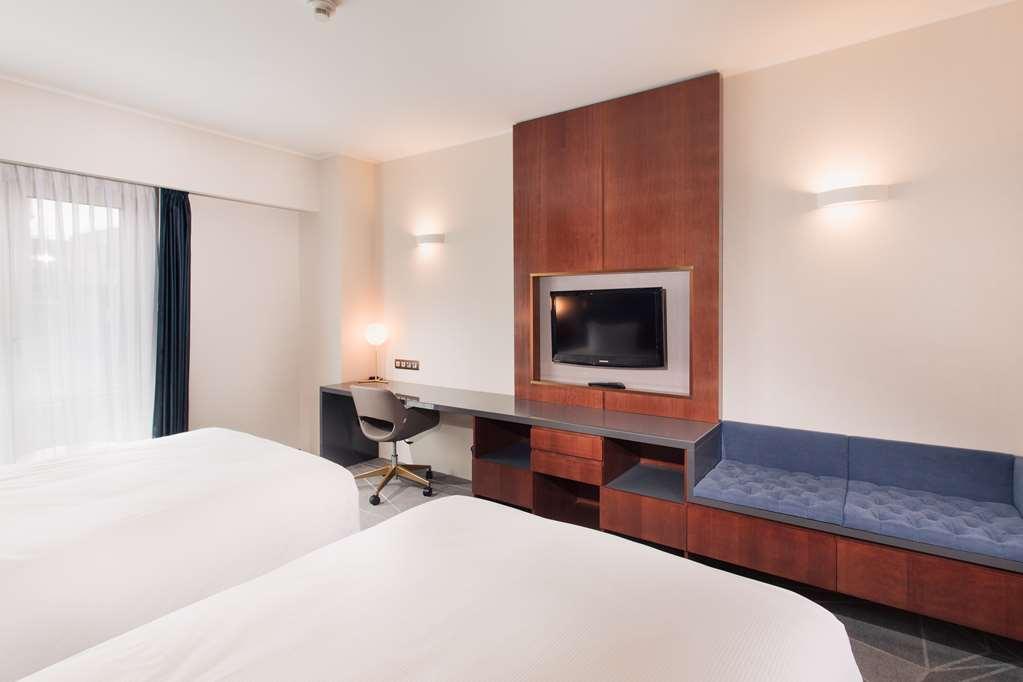 Doubletree By Hilton Hotel Cluj - City Plaza Bilik gambar