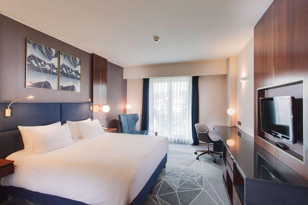 Doubletree By Hilton Hotel Cluj - City Plaza Bilik gambar